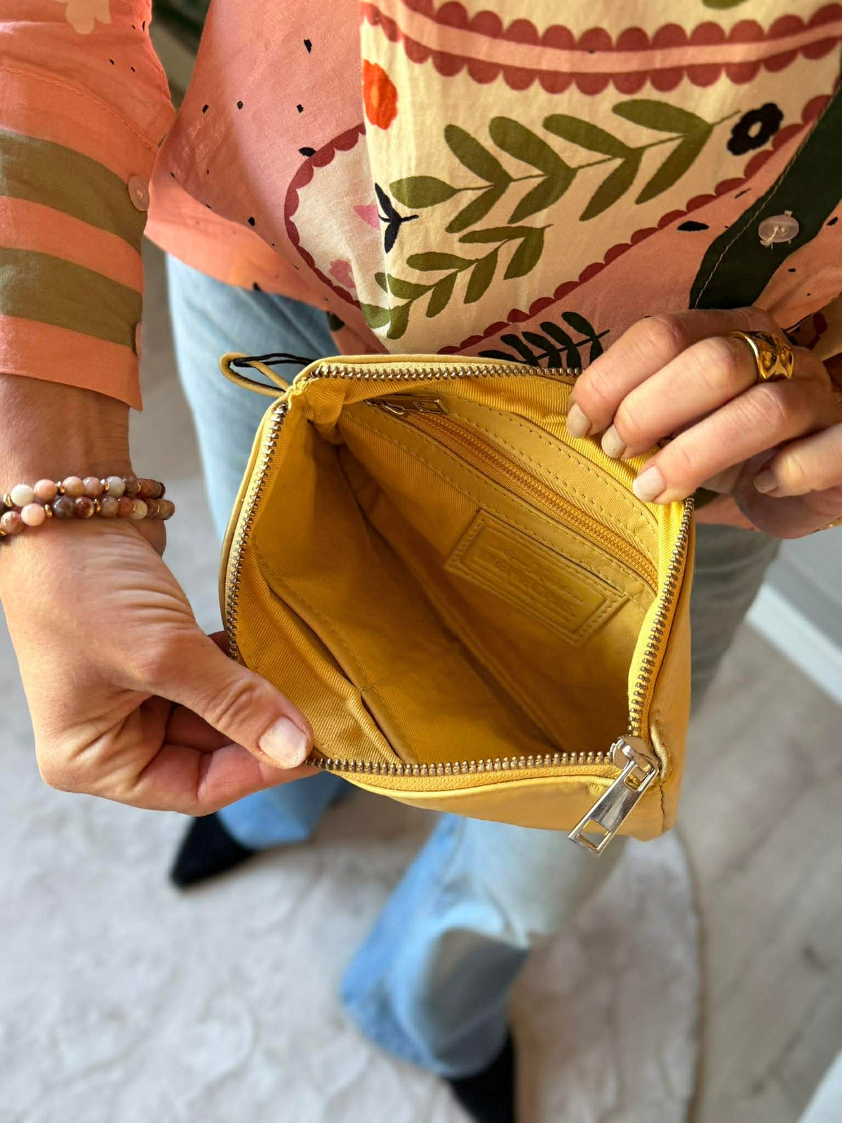 Pochette Alba - jaune doux