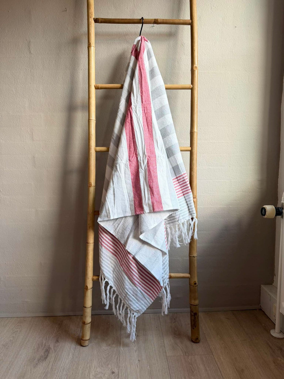 Serviette hammam avec éponge - Plusieurs couleurs