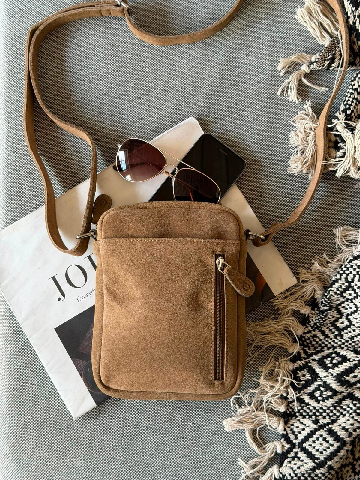 Pochette pour téléphone Daily – Suede beige