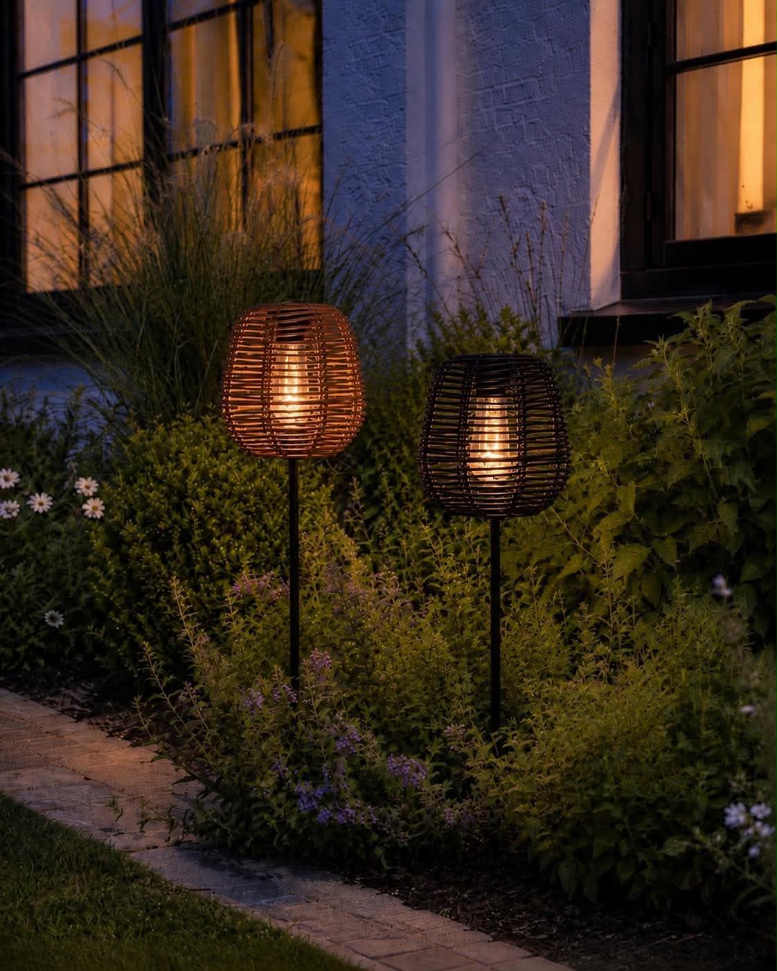 Lanterne sur pique 79 cm - Plusieurs couleurs