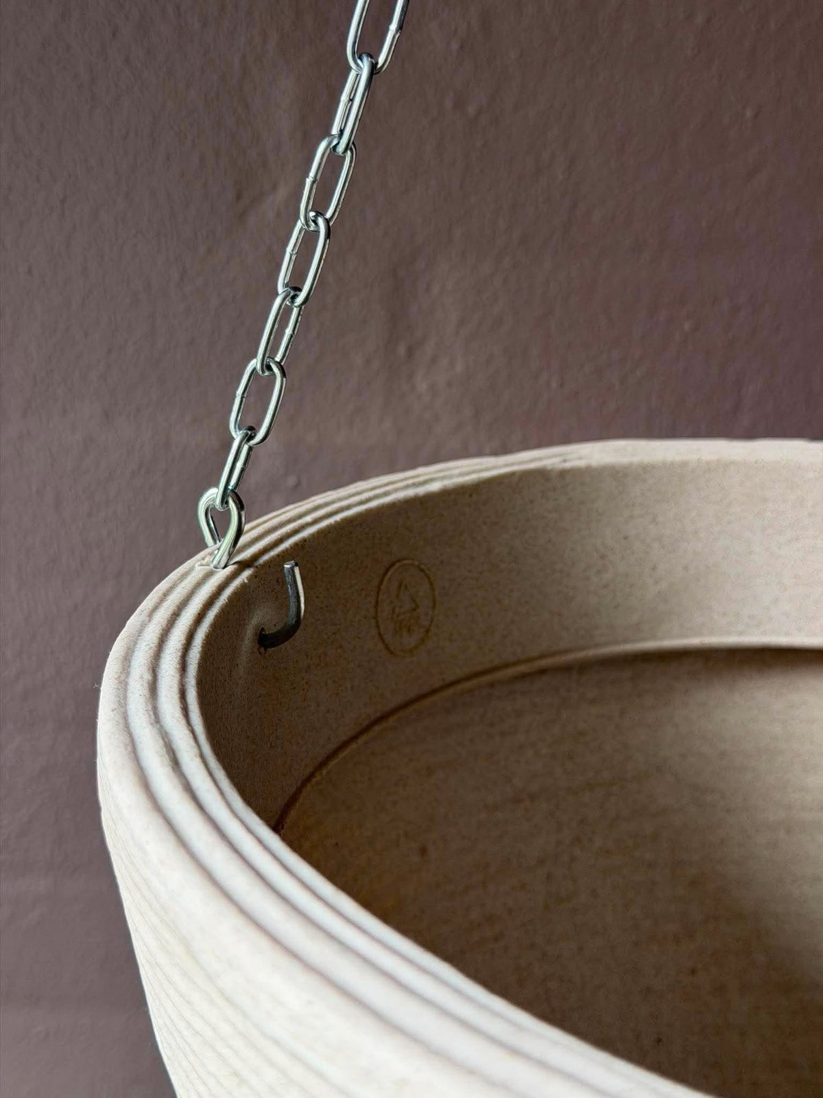 Suspension pour pot de fleurs beige