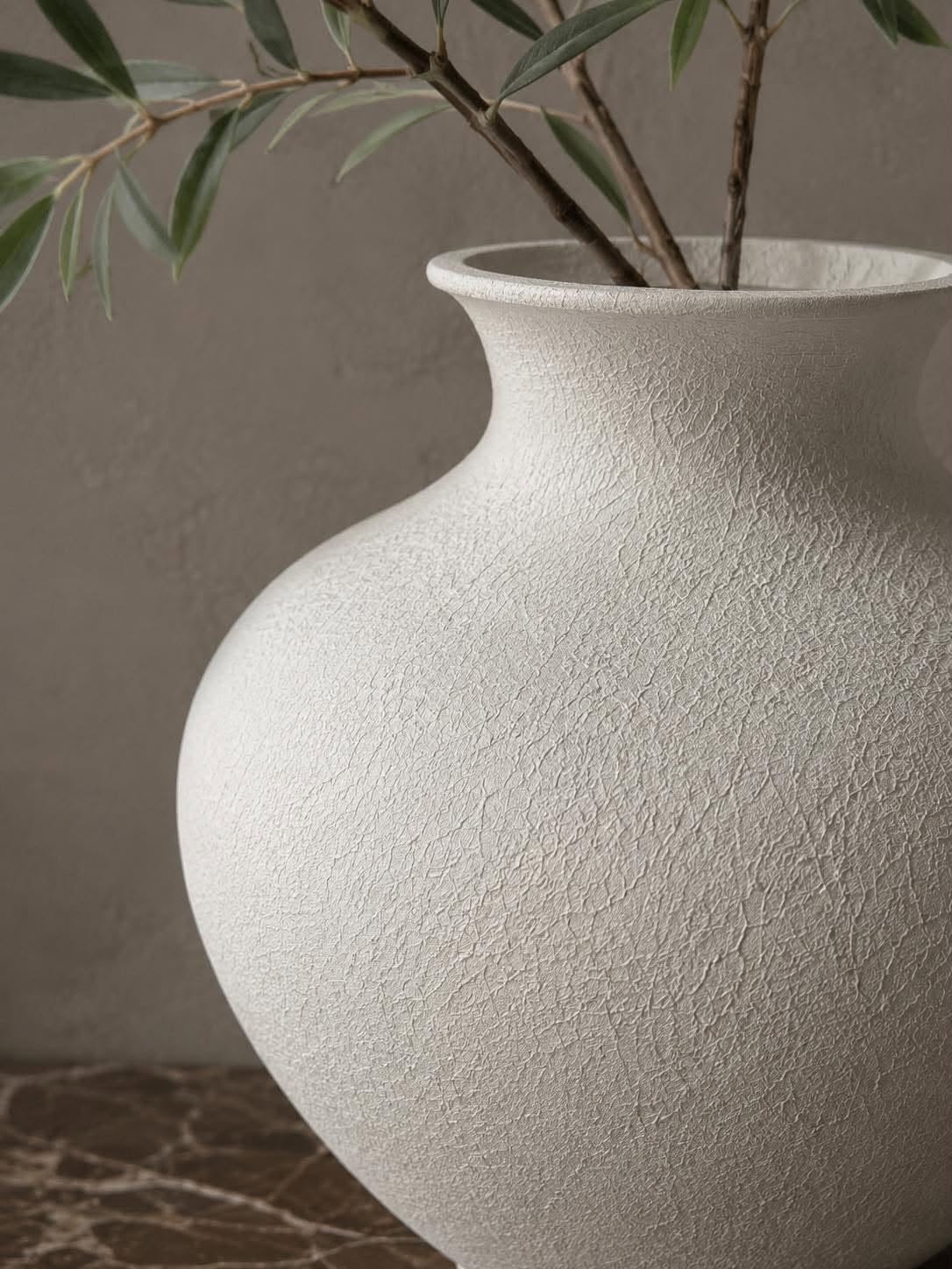Vase en métal - Blanc cassé 23 cm