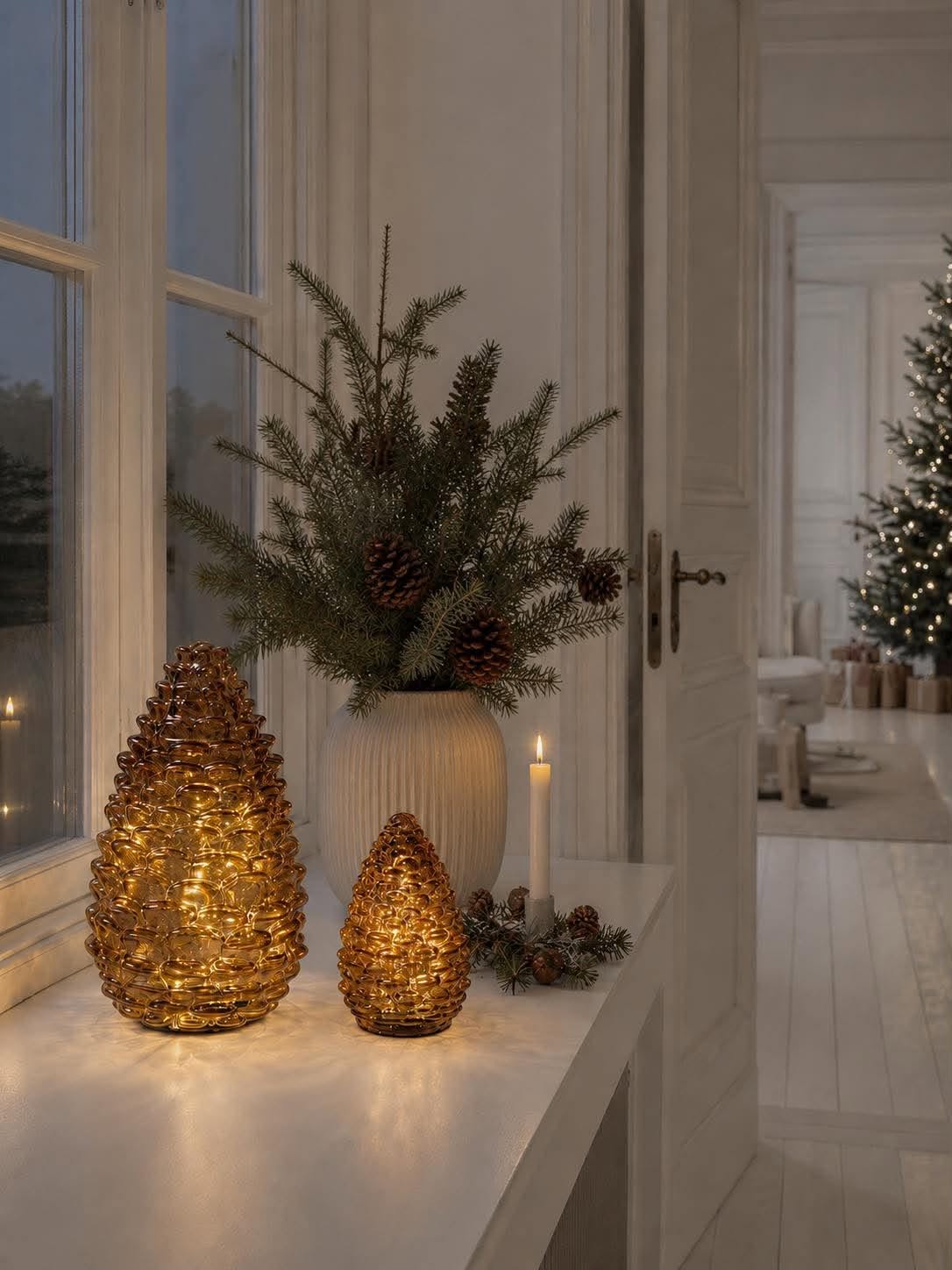 Pomme de pin avec lumière LED - plusieurs tailles