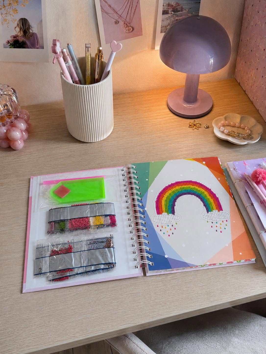 Livre avec décoration diamant