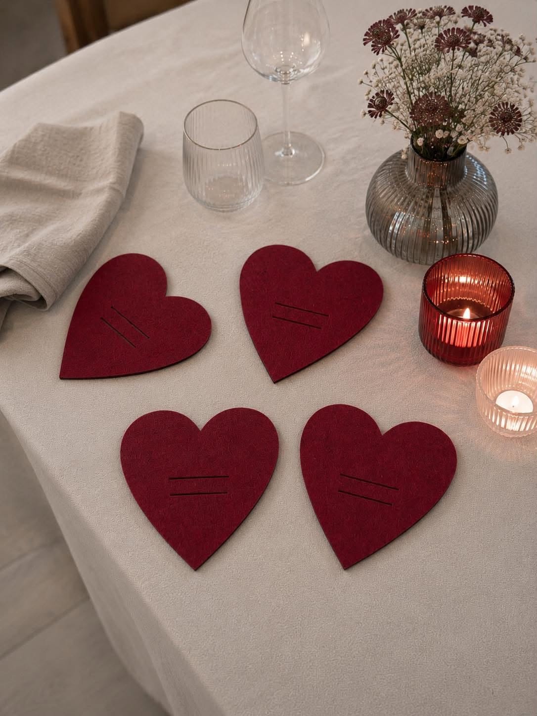 Cœurs de Noël pour la décoration de table - Rouge 4 pièces