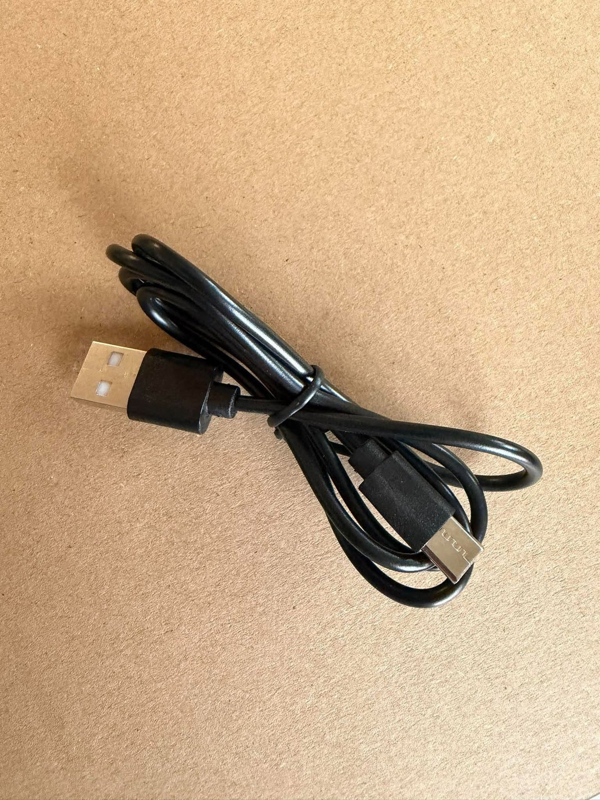Mini lampe de table LED rechargeable – gold 24 cm