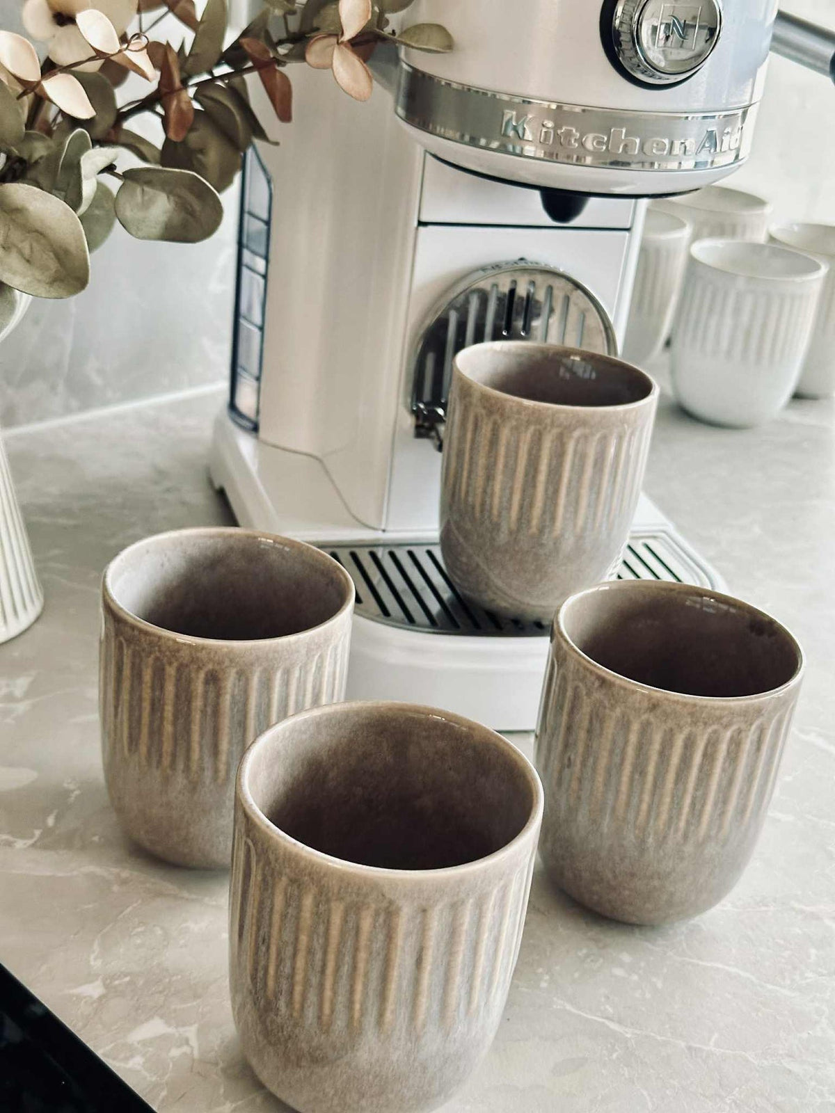 Mugs en grès – Lot de 4 - Plusieurs couleurs