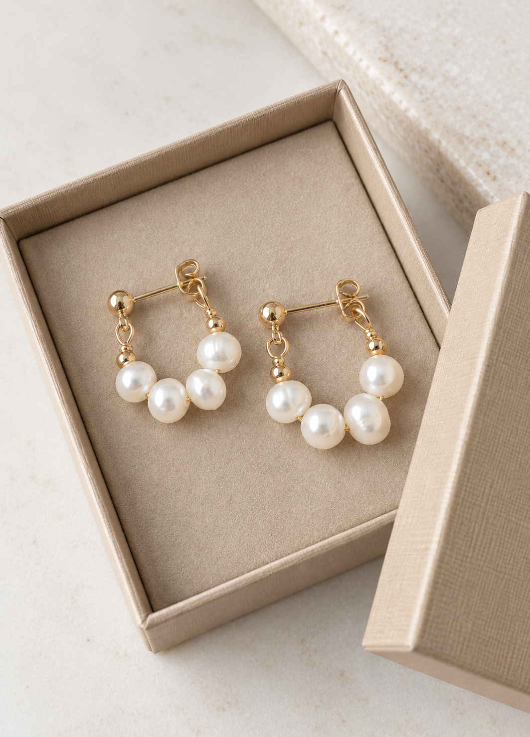 Boucles d’oreilles Sienna avec perles plaqué or 18K