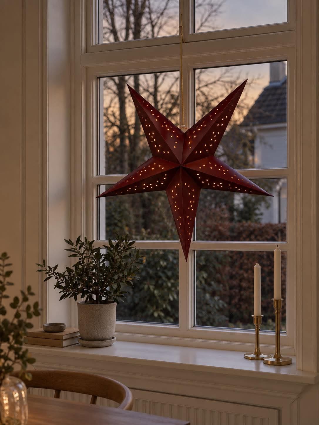 Étoile avec lumière LED - Rouge 60 cm