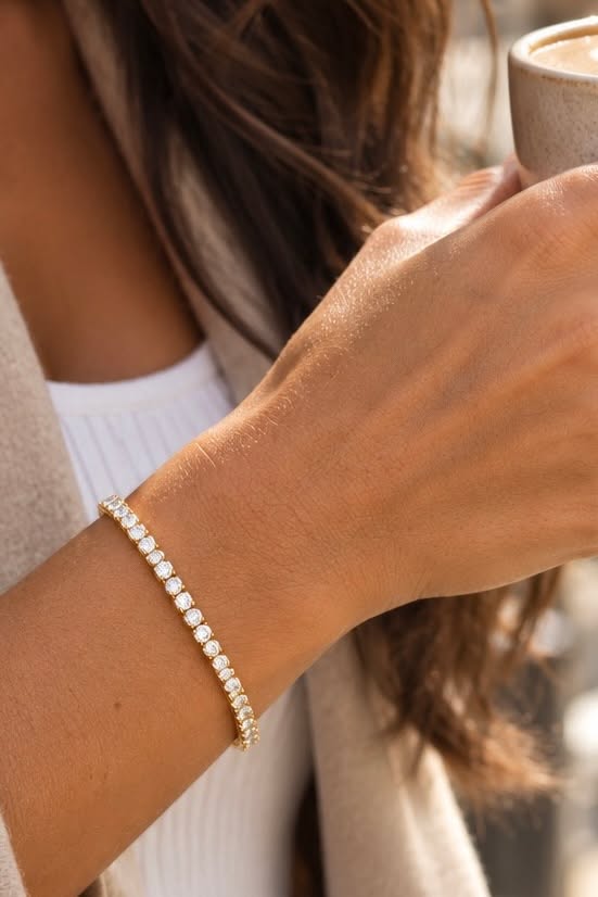 Bracelet tennis Rinna doré – zirconias