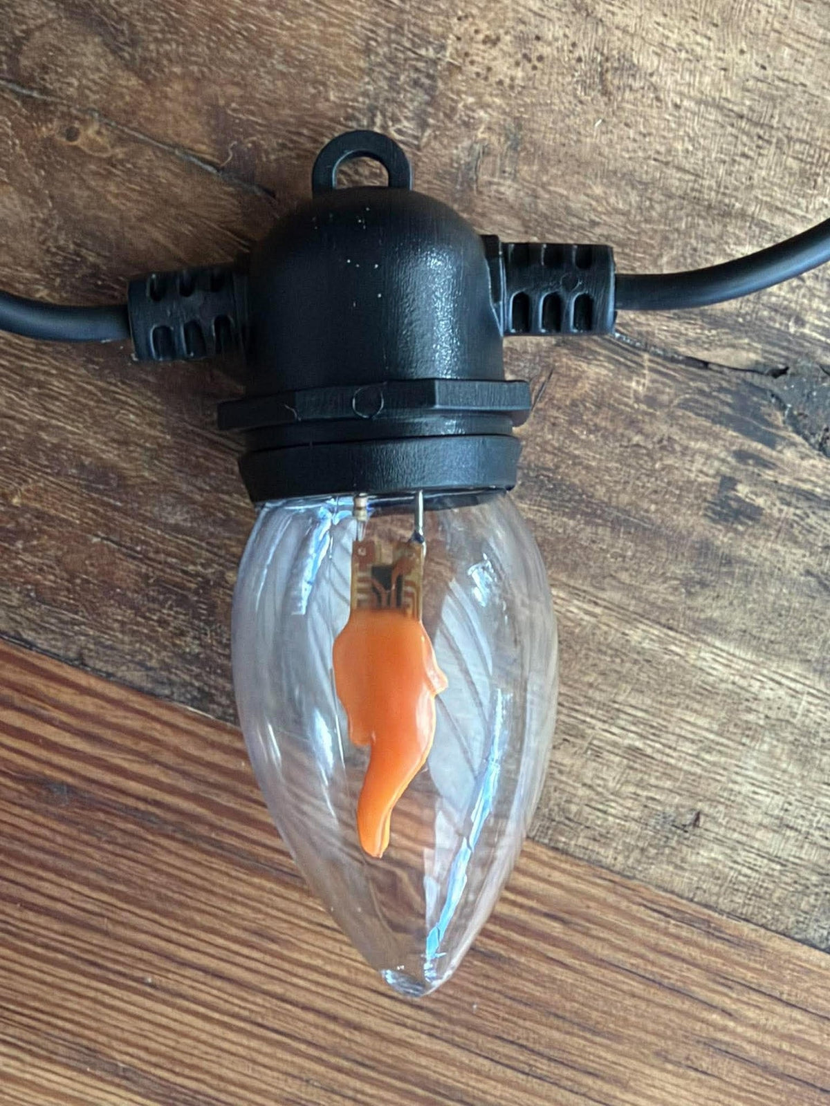 Guirlande lumineuse FLAME – effet flamme pour une utilisation en extérieur