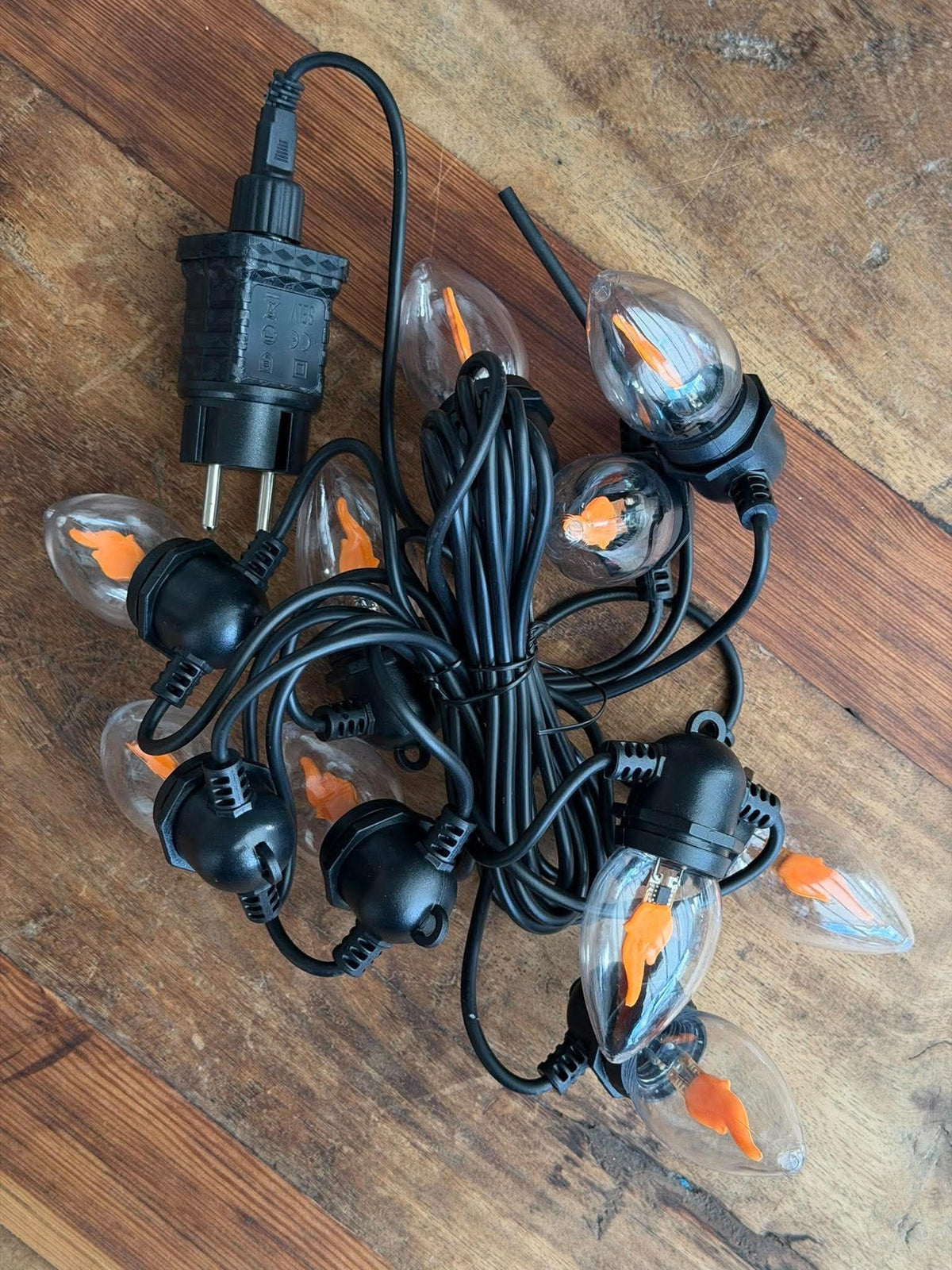 Guirlande lumineuse FLAME – effet flamme pour une utilisation en extérieur