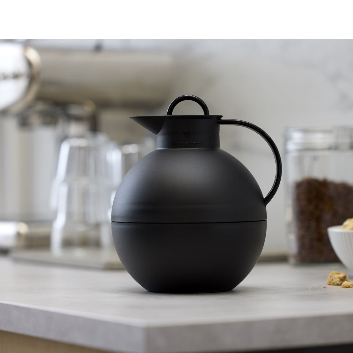 Carafe isotherme – carafe boule - noir givré- 0,94 litre