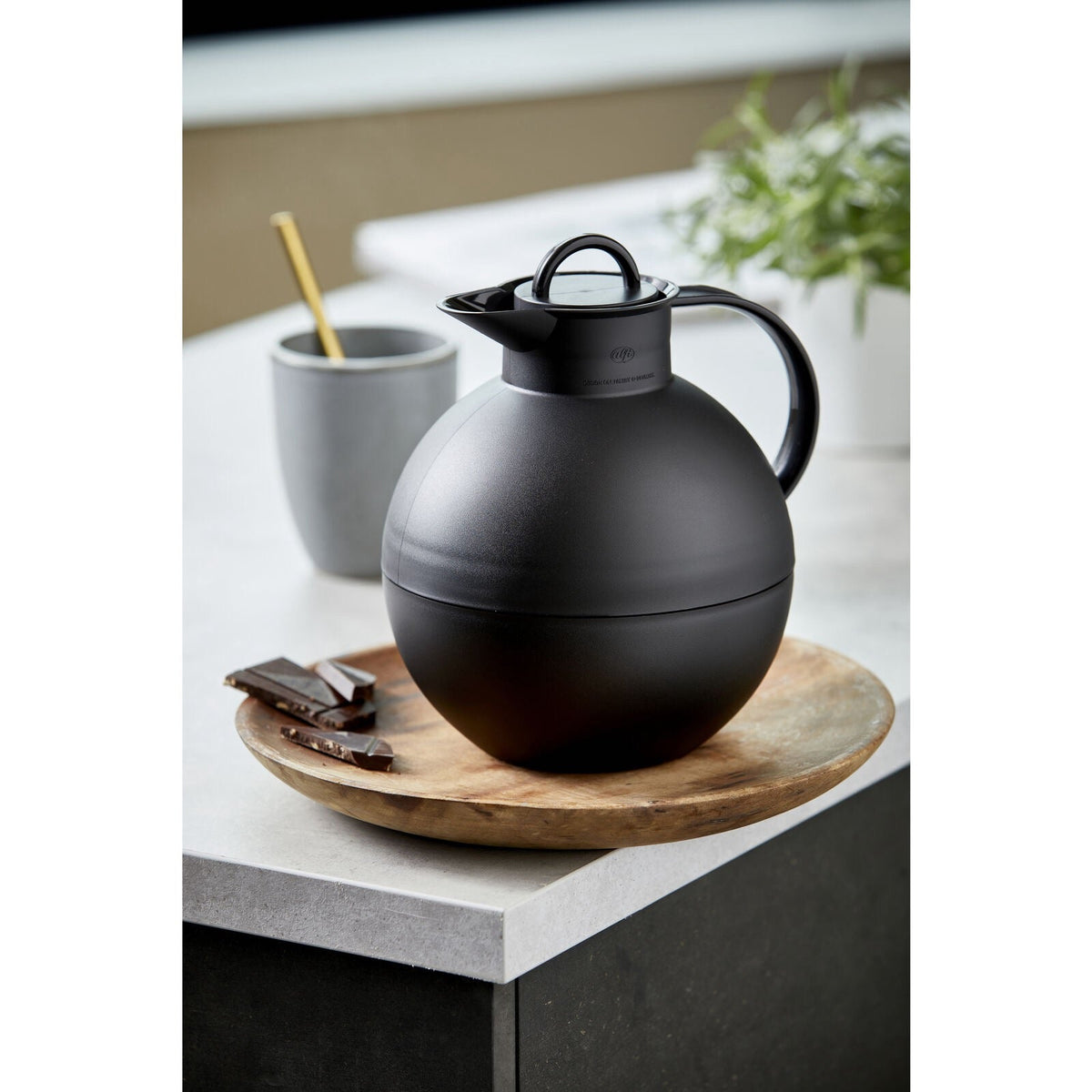 Carafe isotherme – carafe boule - noir givré- 0,94 litre
