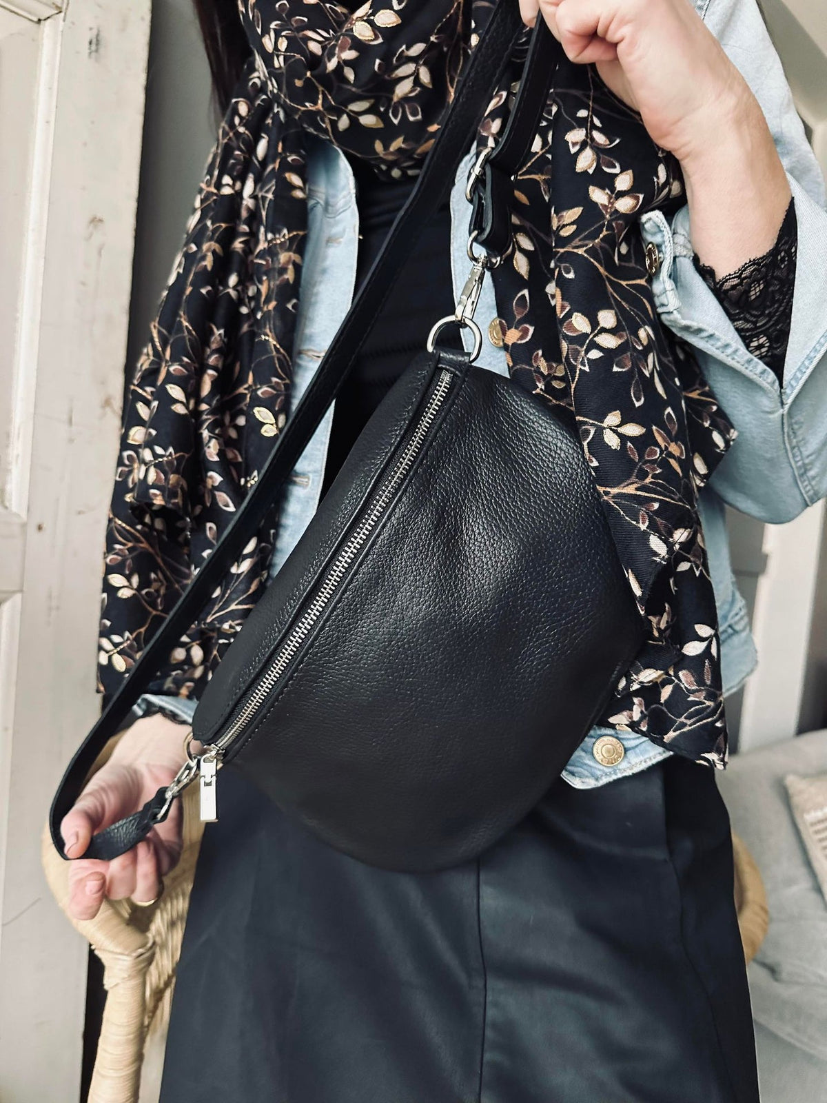 Banane Leona - Small black