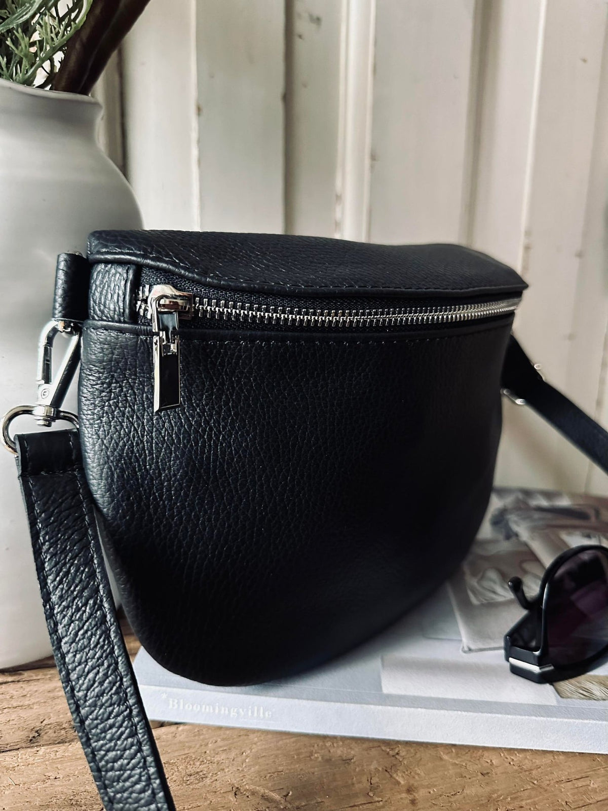 Banane Leona - Small black