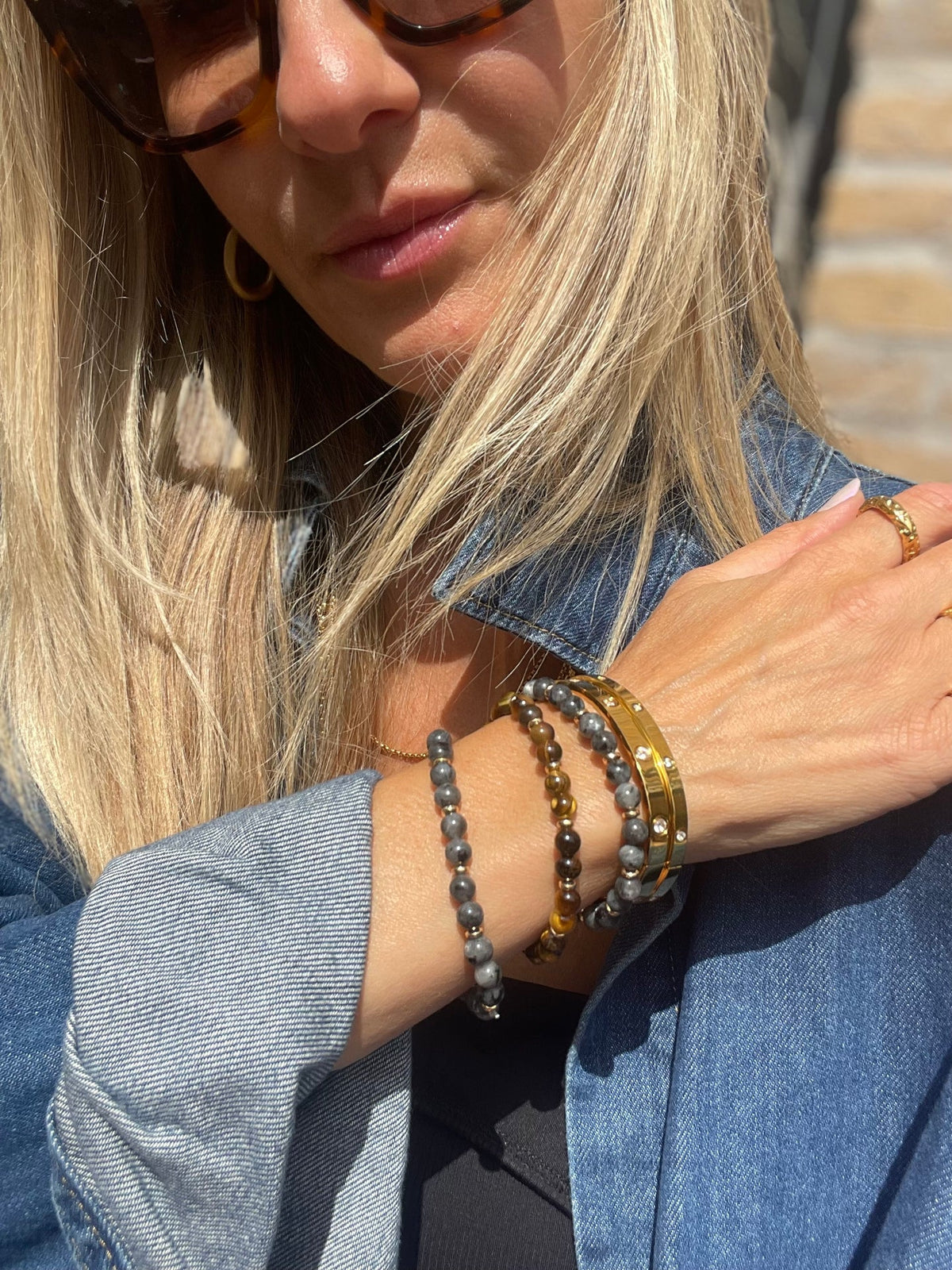 Ensemble Mindy avec bracelet et boucles d’oreilles - plaqué or
