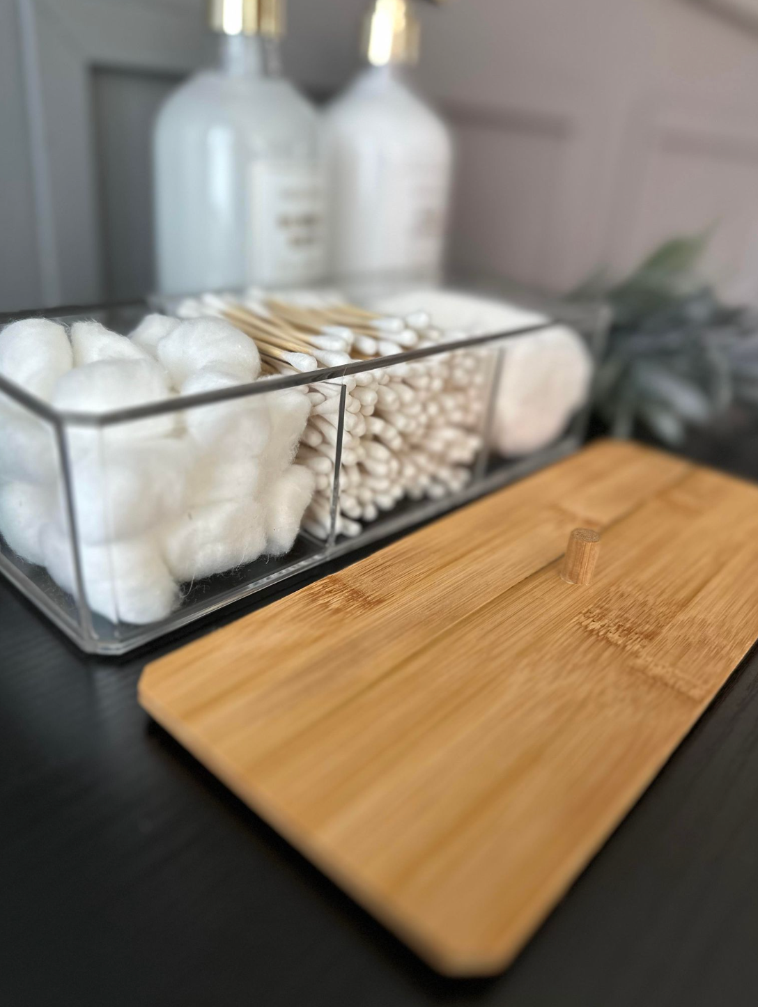 Organisateur de maquillage - Acrylique avec couvercle en bambou