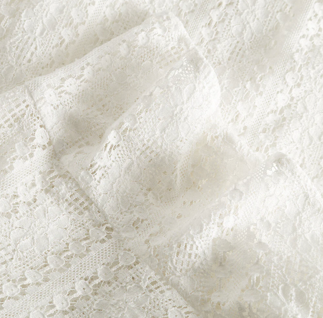 Blouse en dentelle Nelly - White