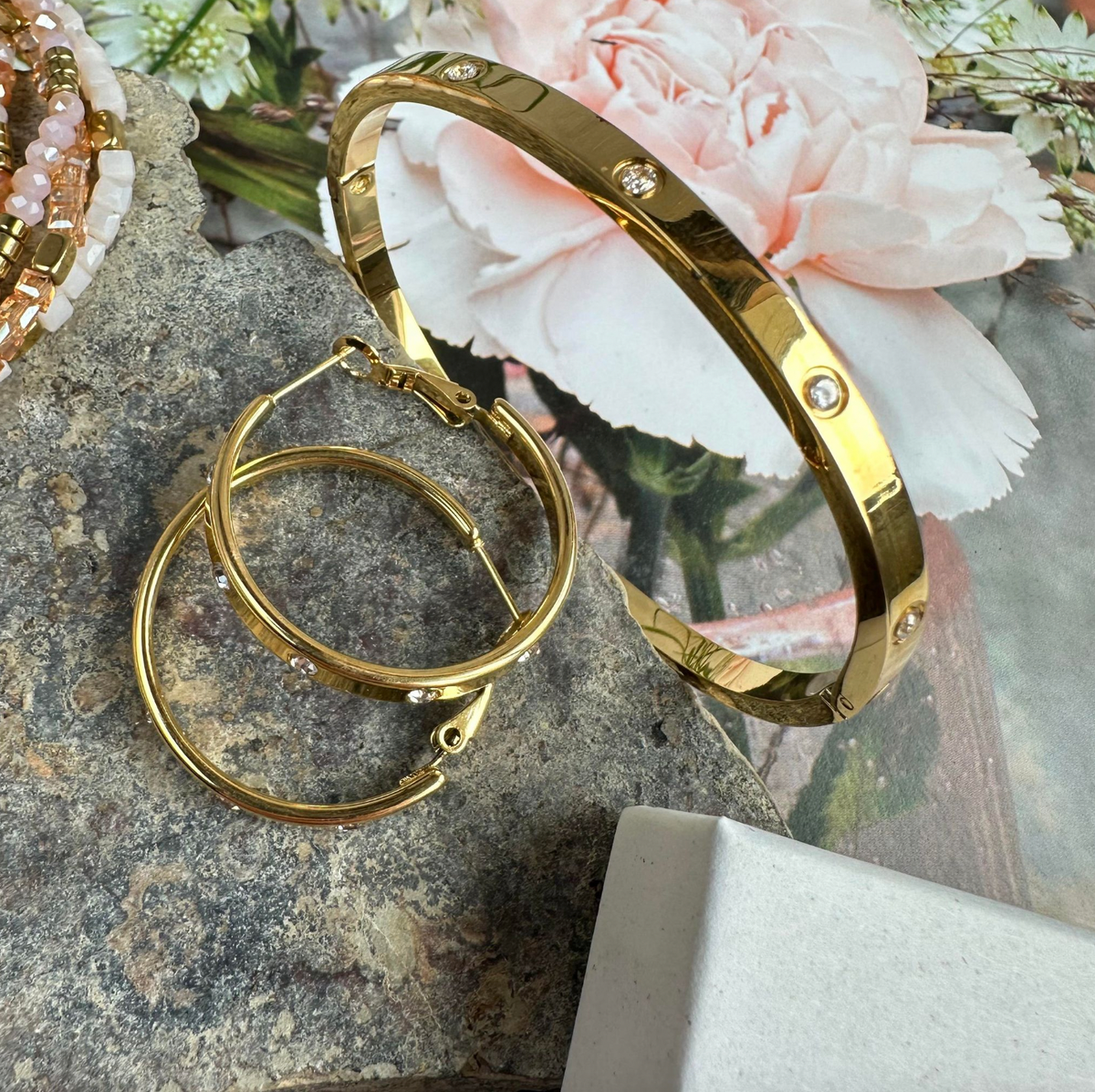 Ensemble Mindy avec bracelet et boucles d’oreilles - plaqué or