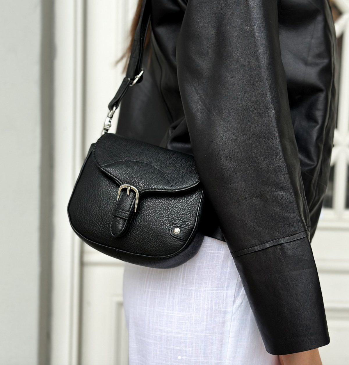 Crossbody Aura Black