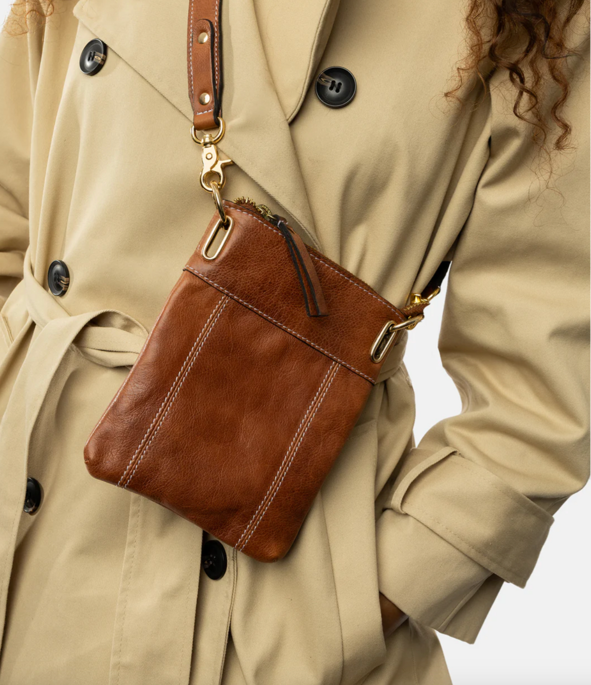 Sac pour téléphone Gunilla walnut