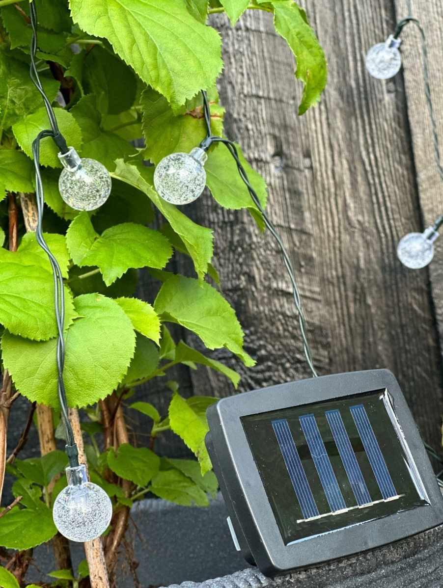Guirlande lumineuse Bella avec 20 ampoules – Solaire