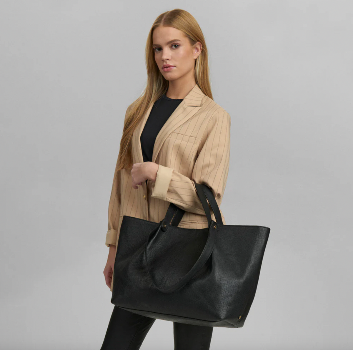 Tote Oline - Black