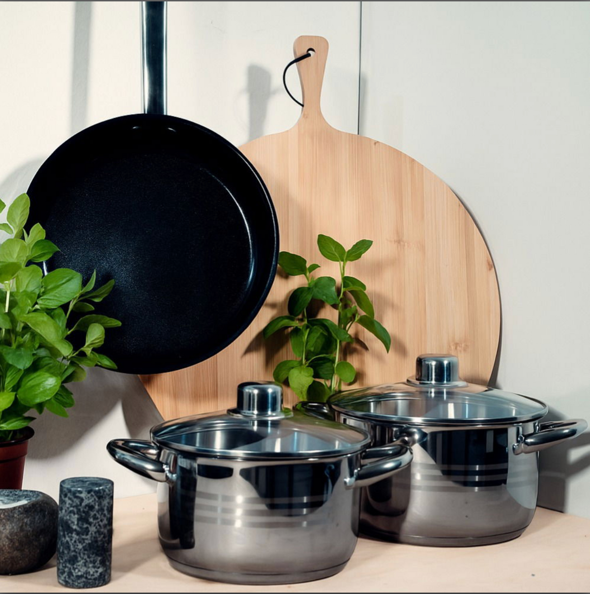 Ensemble de casseroles et de poêle - 5 pièces