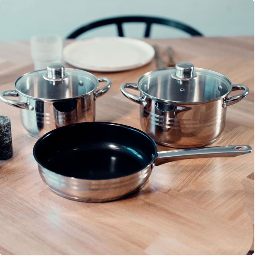 Ensemble de casseroles et de poêle - 5 pièces
