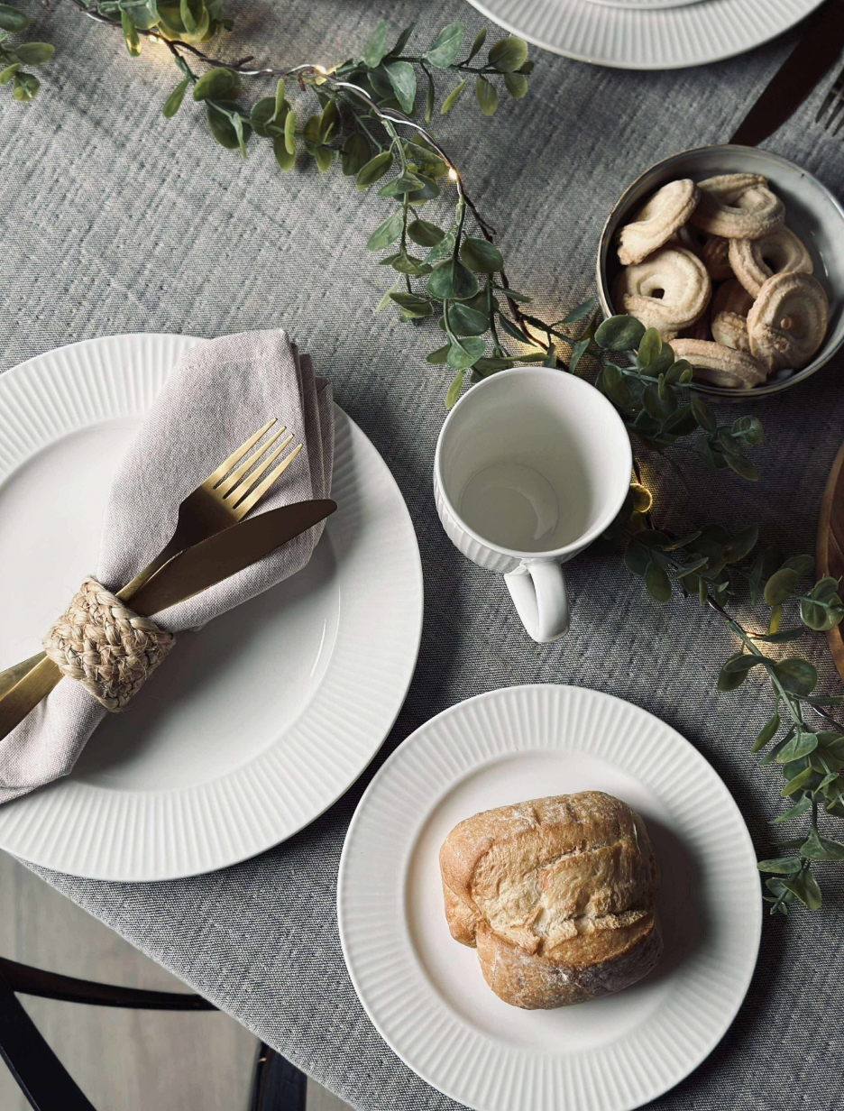 Porcelaine rainurée pour 4 personnes - 16 pièces