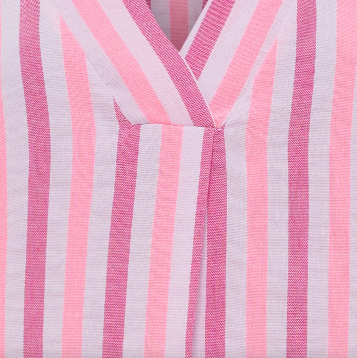 Robe Emina pink