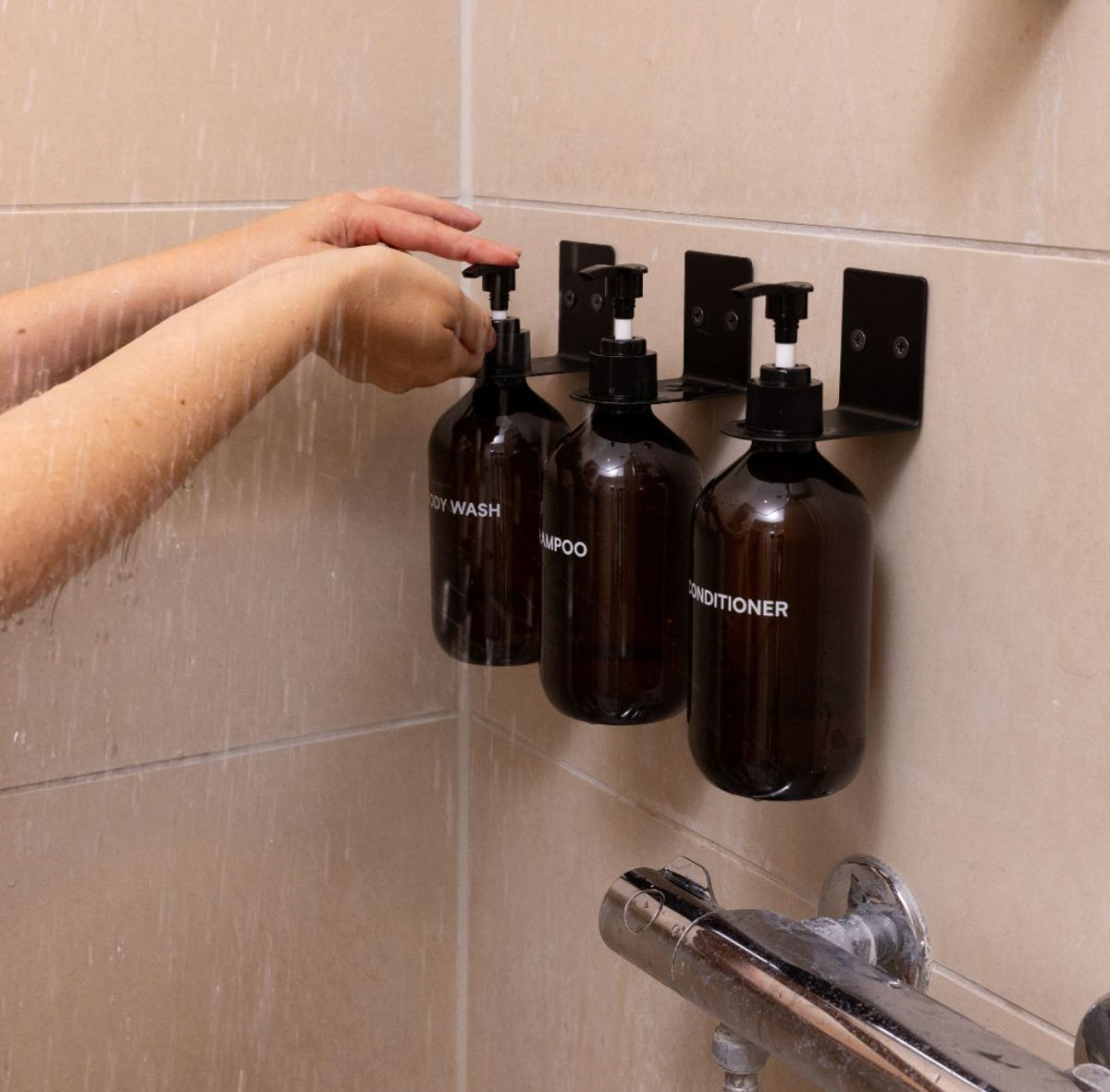 Ensemble de distributeurs de savon - 3 flacons avec support