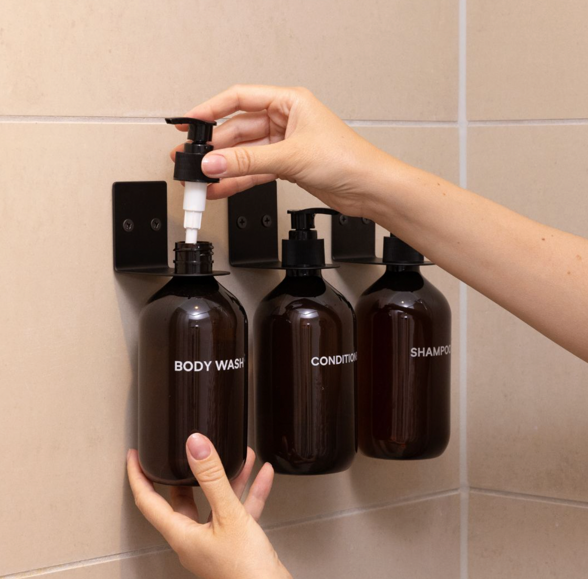 Ensemble de distributeurs de savon - 3 flacons avec support