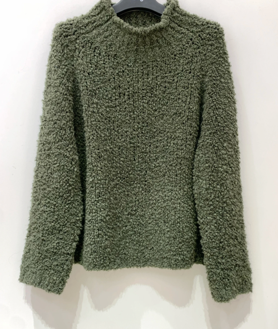 Pull en maille bouclé kaki