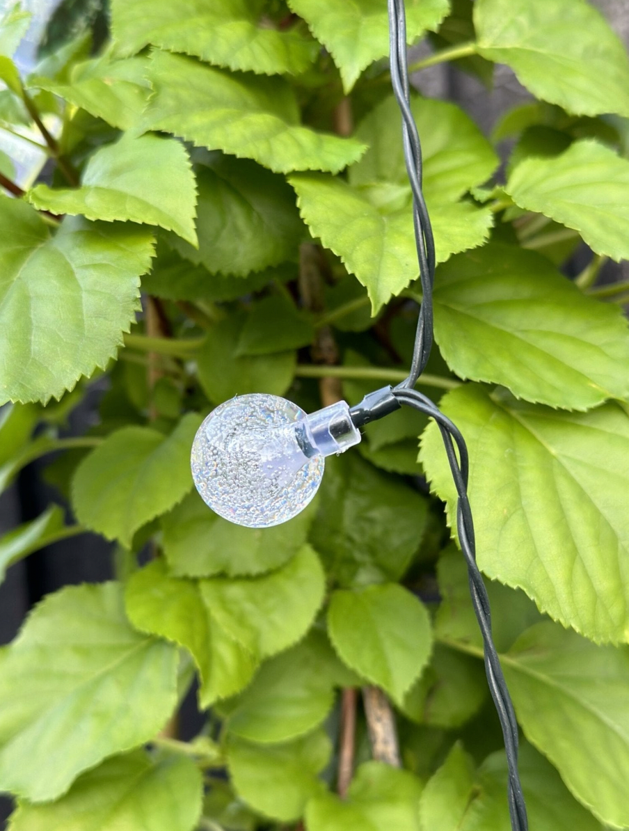 Guirlande lumineuse Bella avec panneaux solaires - 50 LED