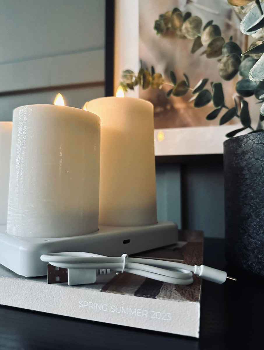 Bougies piliers rechargeables 4 pièces - Station de charge incluse