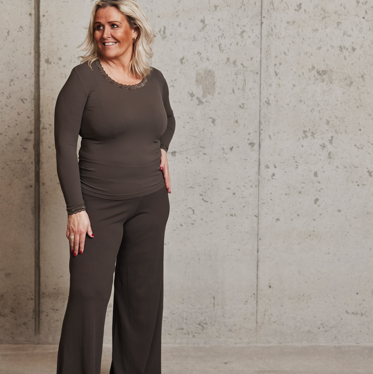 Frida Jazz Pants - Caffe PLUS taille 42-48