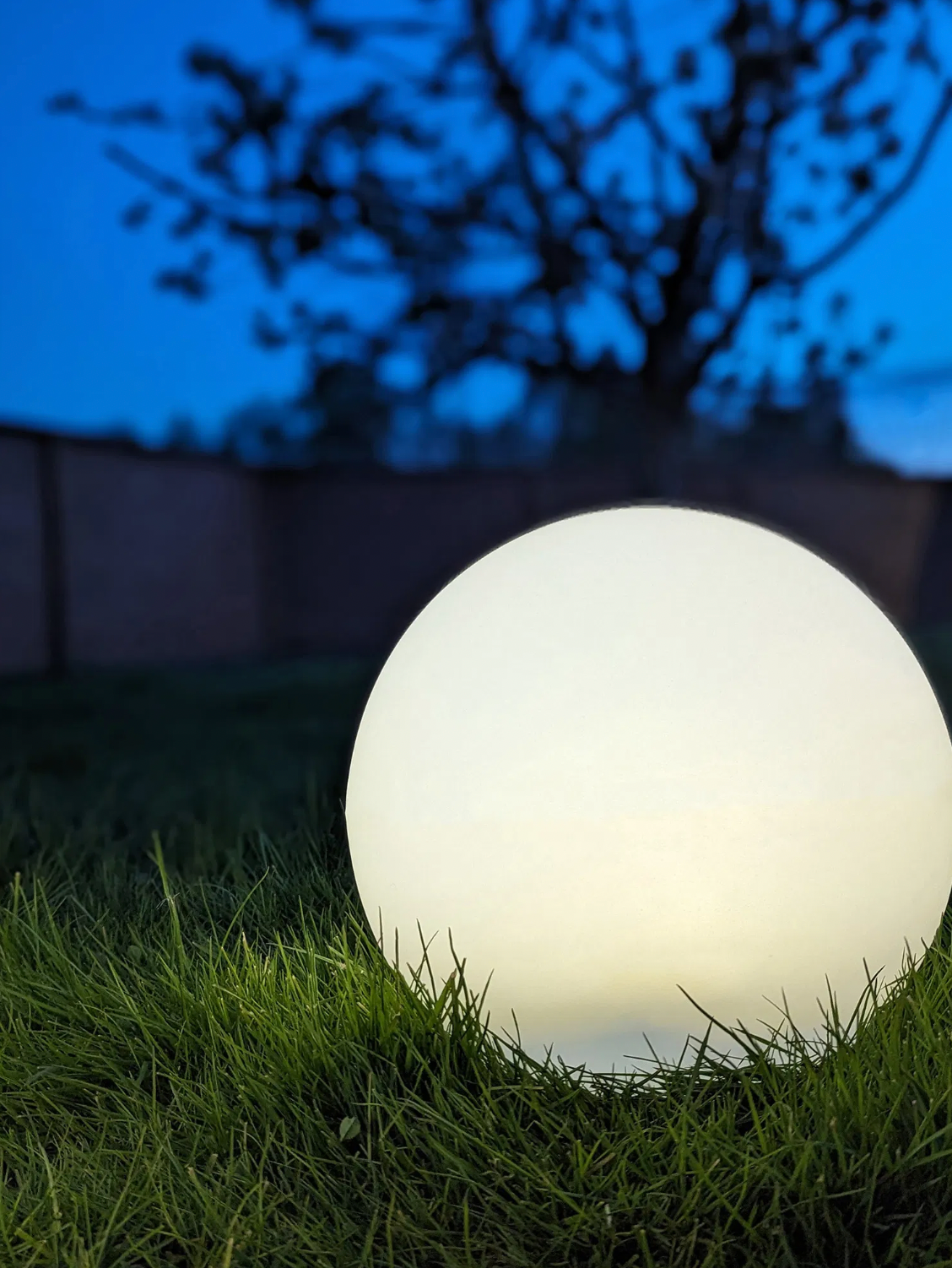 Boule lumineuse à énergie solaire XL