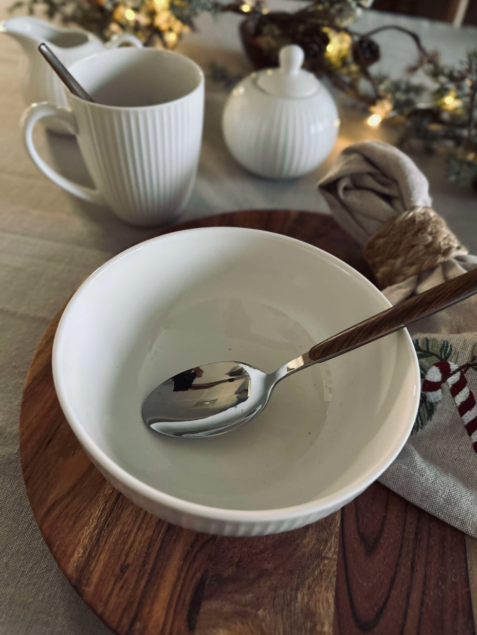 Porcelaine rainurée pour 4 personnes - 16 pièces
