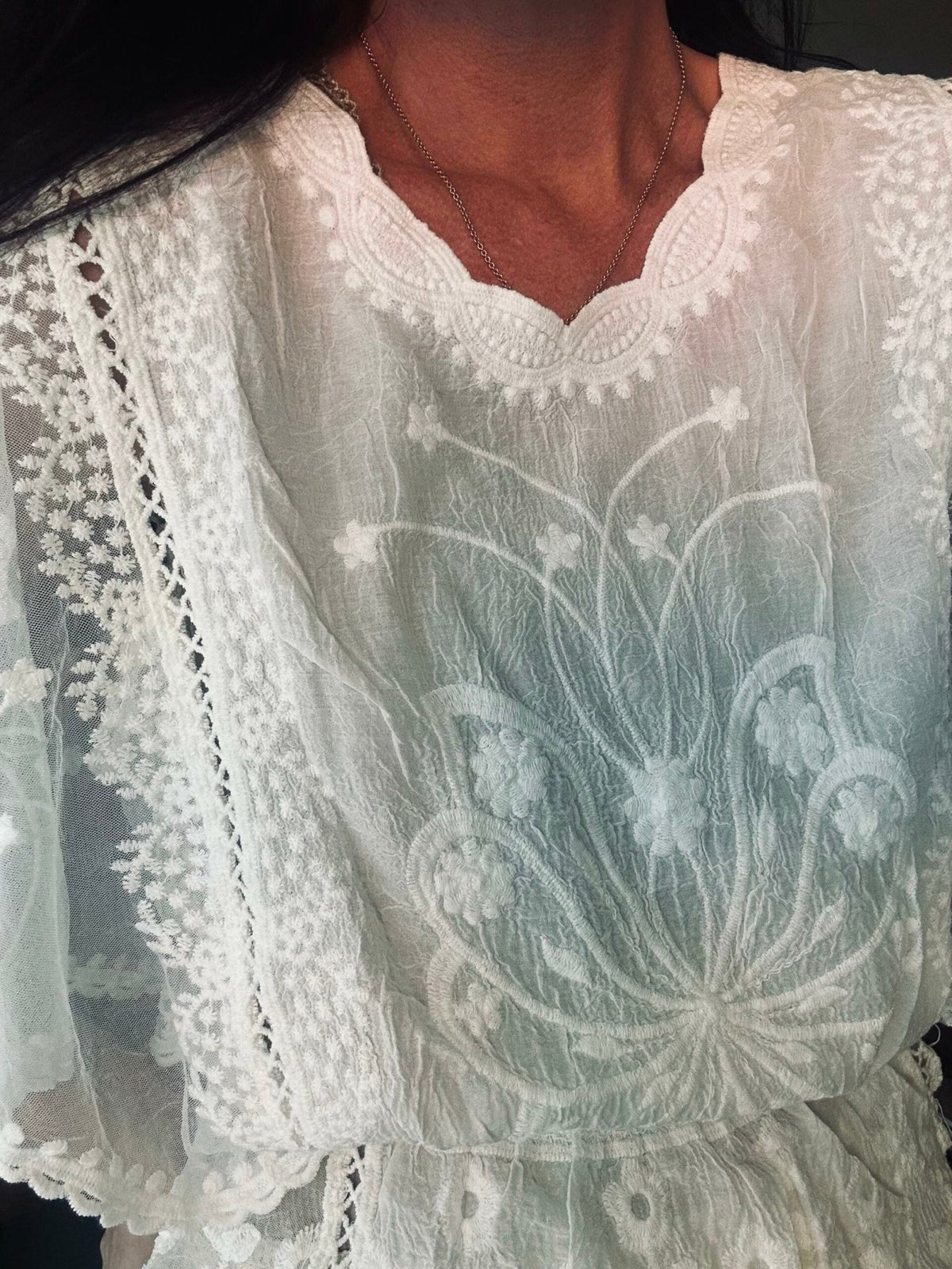 Bluse embroidered - White S/M - VIAMAJA.DK