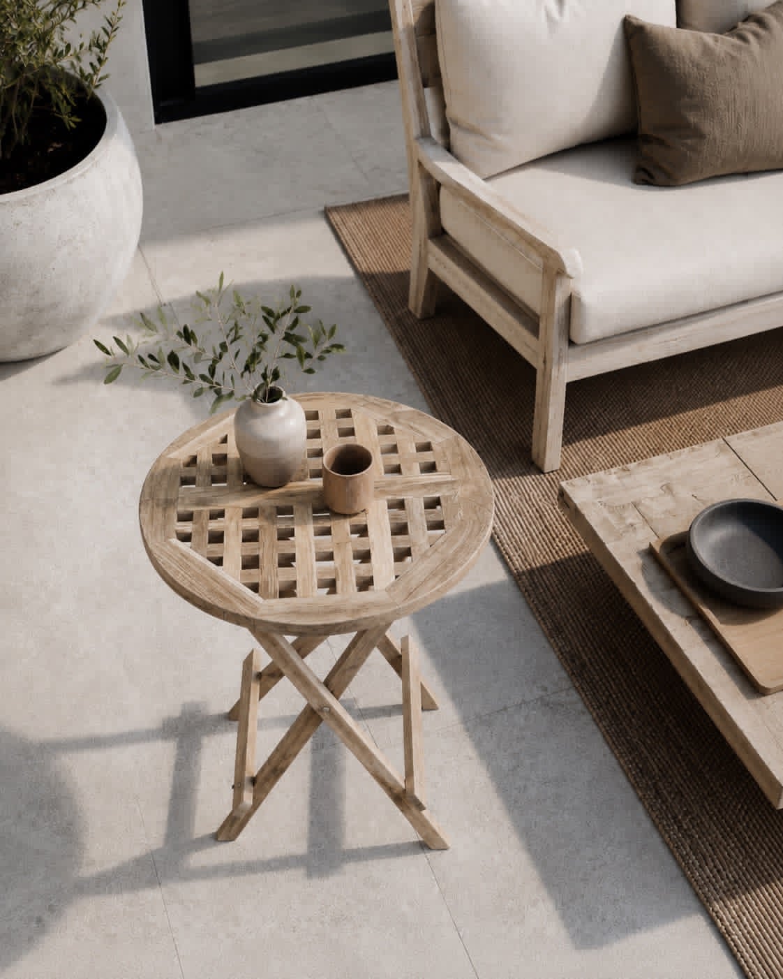 Table en teck – Homologuée pour l’intérieur et l’extérieur