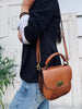 Crossover ELISE Walnut - Longue bandoulière ajustable incluse