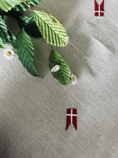 Dug med flag – Flere størrelser - VIAMAJA.DK