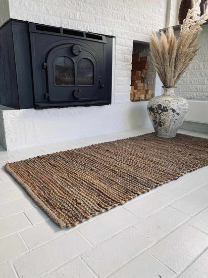 Gulvtæppe i skind og jute – 70x140 Brun - VIAMAJA.DK