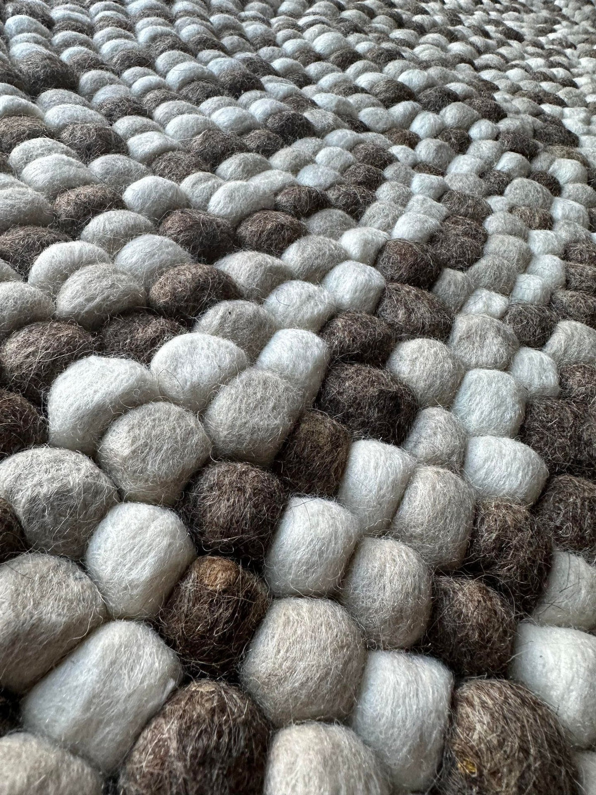 Gulvtæppe m. Dots - Naturmix 120 cm - VIAMAJA.DK