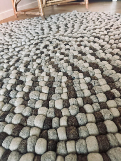 Gulvtæppe m. Dots – Naturmix m. Grå 90 cm - VIAMAJA.DK