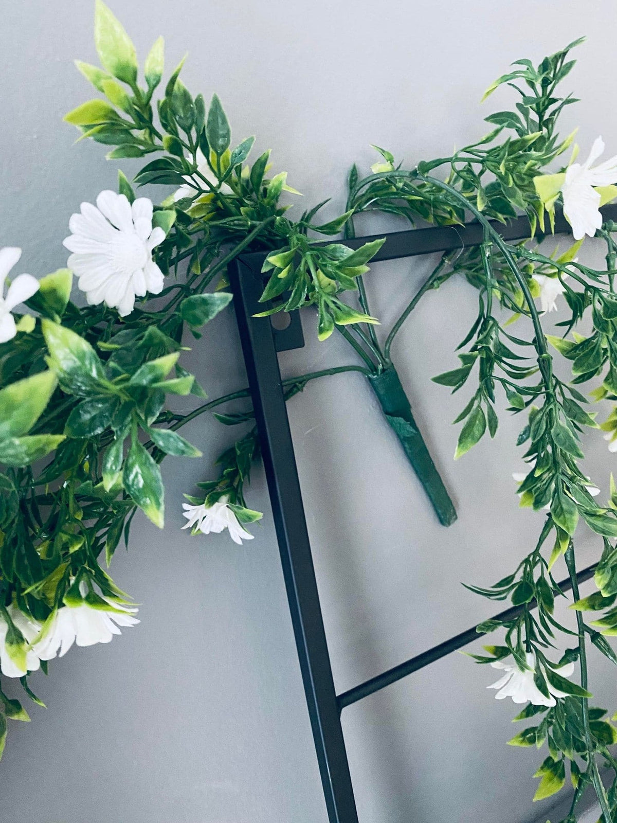 Hængeplante på stilk - FLOWER 4 - VIAMAJA.DK