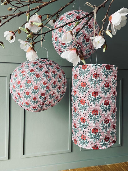Lampe med solceller – Flower dia 40cm Rose - VIAMAJA.DK