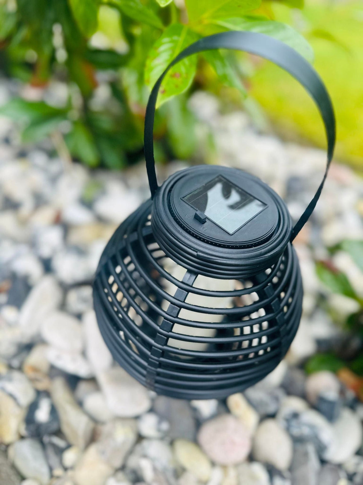 Lanterne med solceller – Black - VIAMAJA.DK